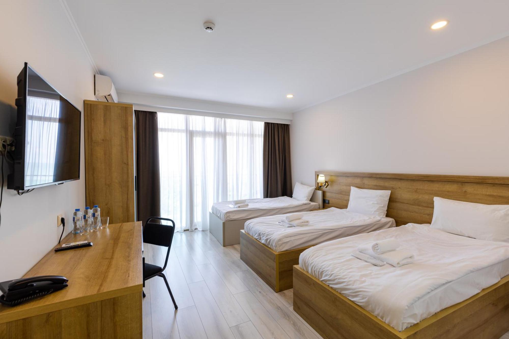 Aqua Batumi Hotel & Apartments Εξωτερικό φωτογραφία