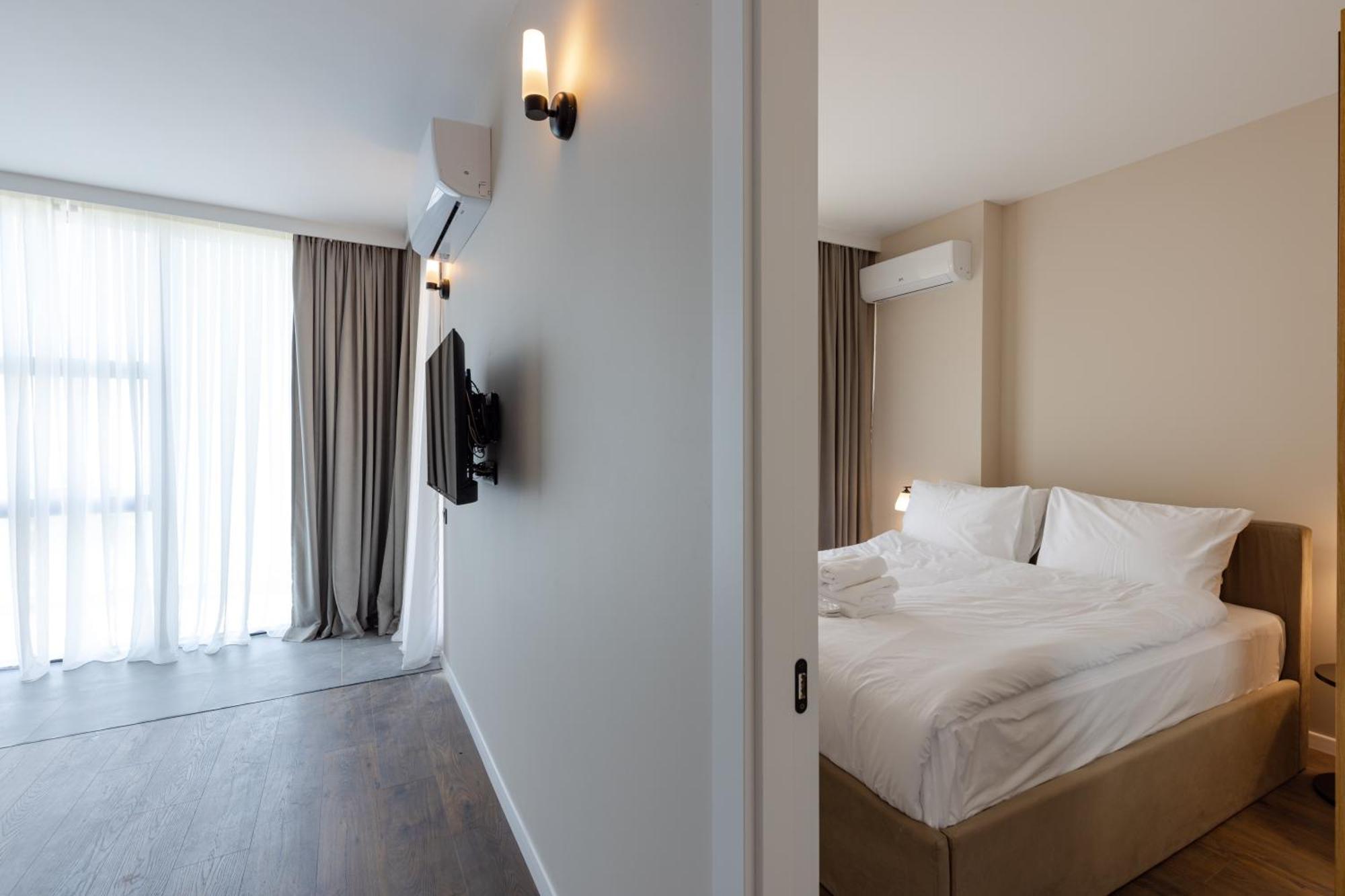Aqua Batumi Hotel & Apartments Εξωτερικό φωτογραφία