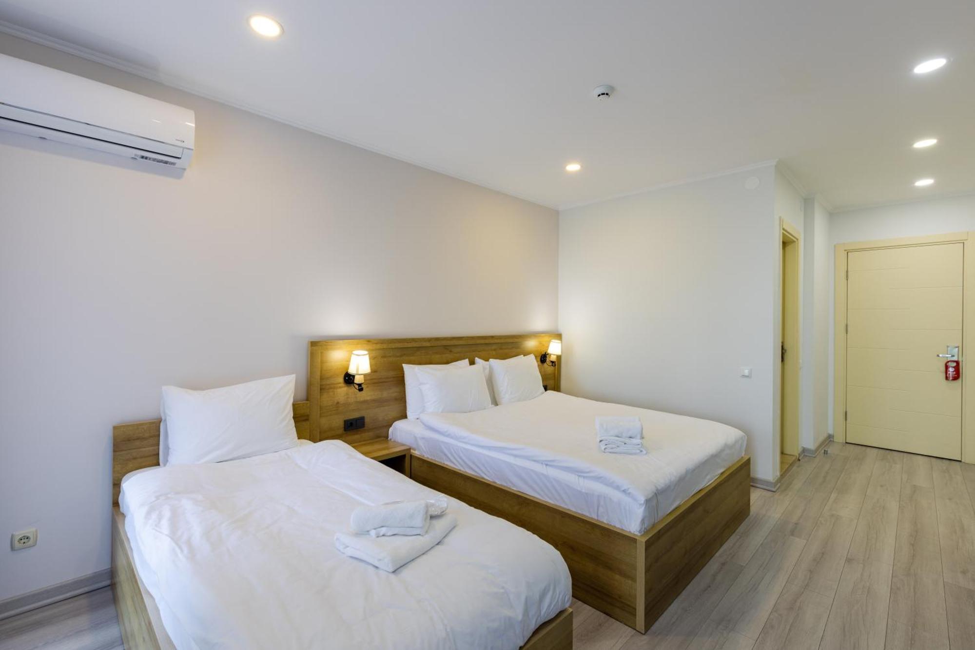 Aqua Batumi Hotel & Apartments Εξωτερικό φωτογραφία