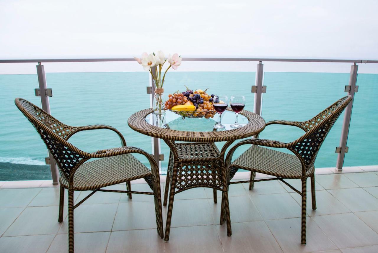 Aqua Batumi Hotel & Apartments Εξωτερικό φωτογραφία